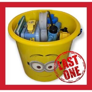 NWT, NWOT, EUC Illumination Minions Despicable Me Multi Toy Activity Bucket BNDL